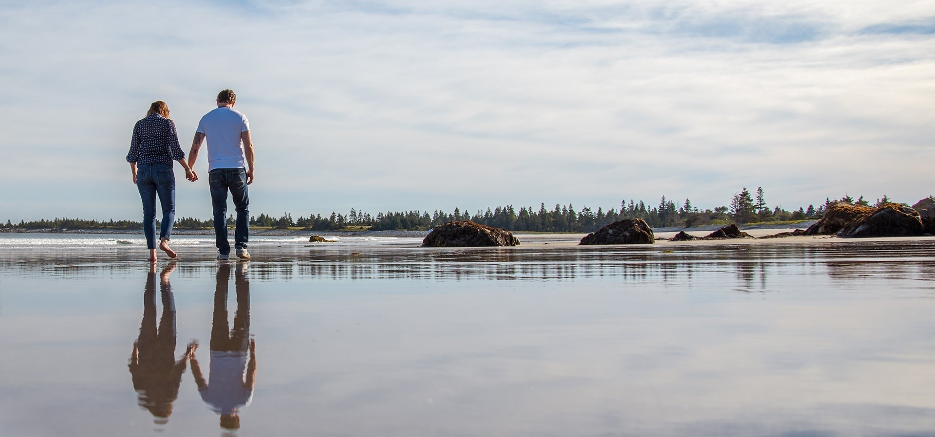 romance couple beach