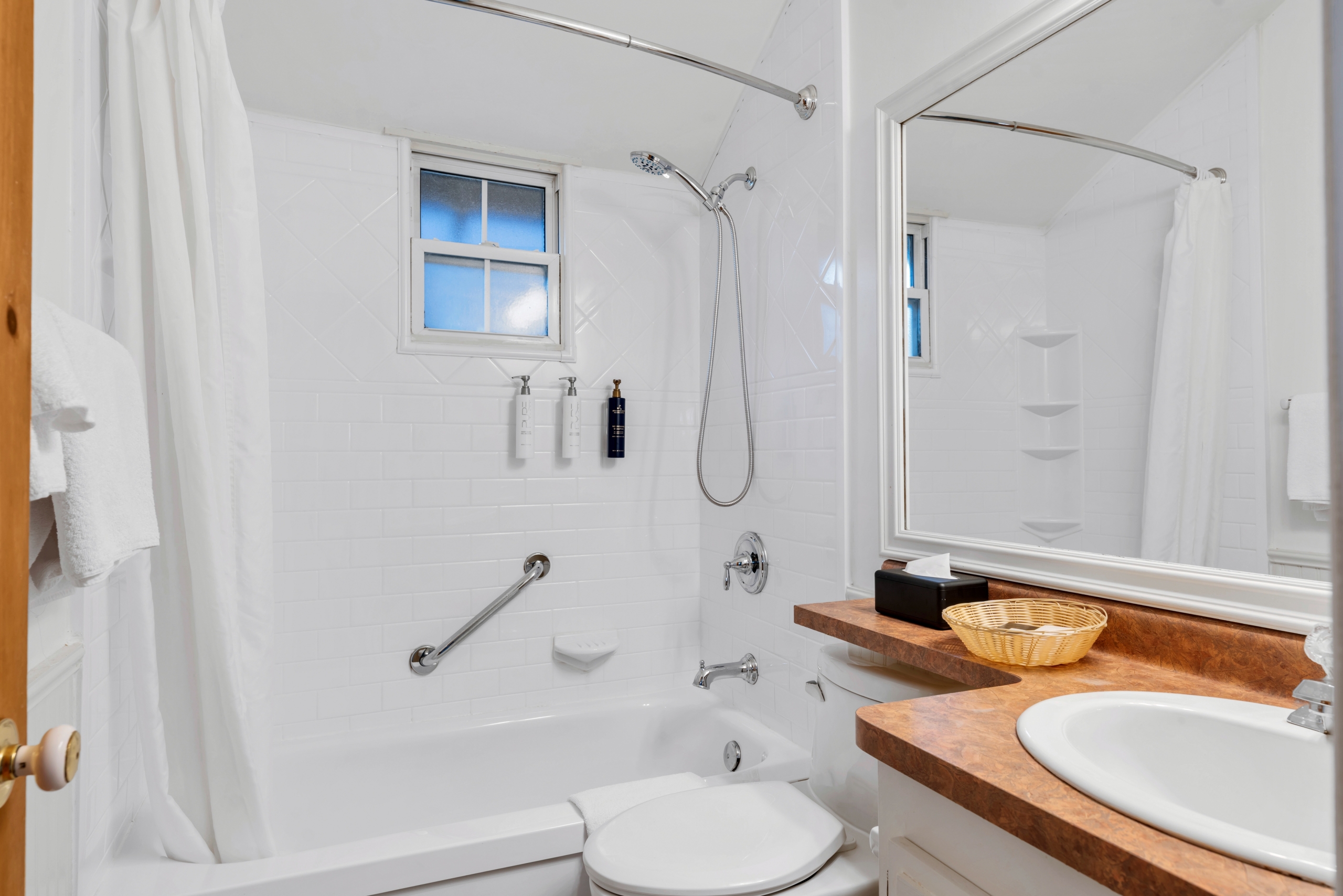 White Point Cottage Bathroom, Shower, Tub Summer 2025