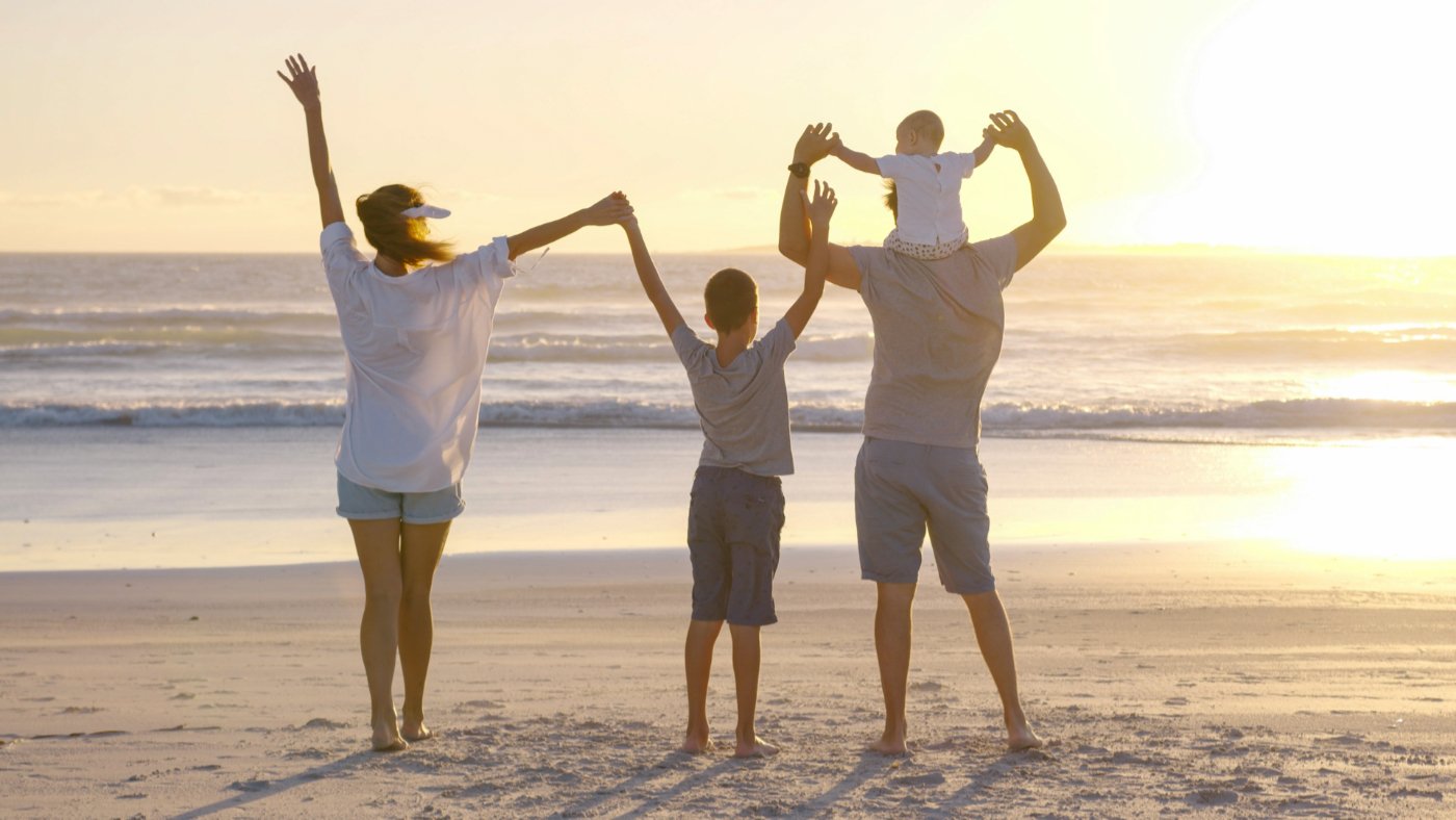 beach family
