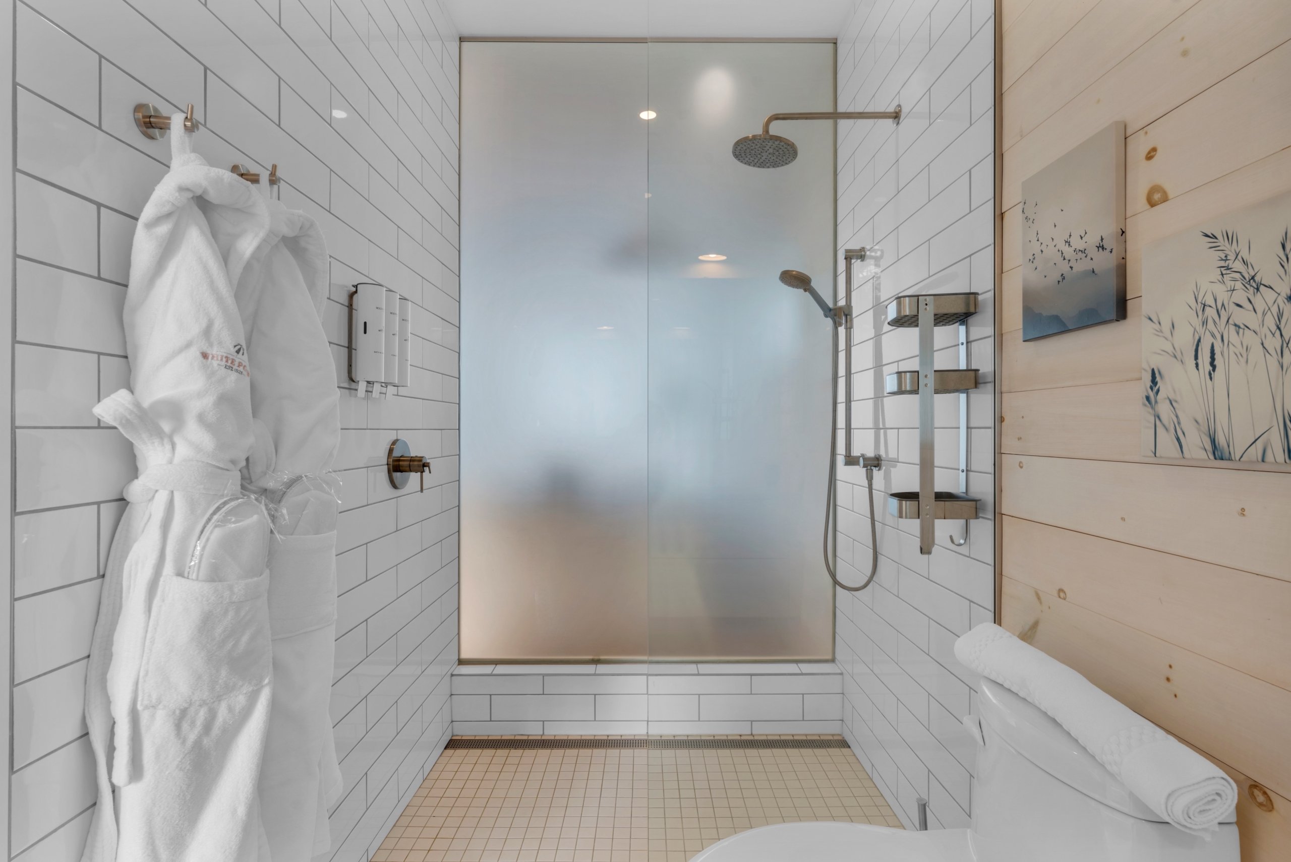 Oceanfront Treehouse 3-piece Bathroom with Shower