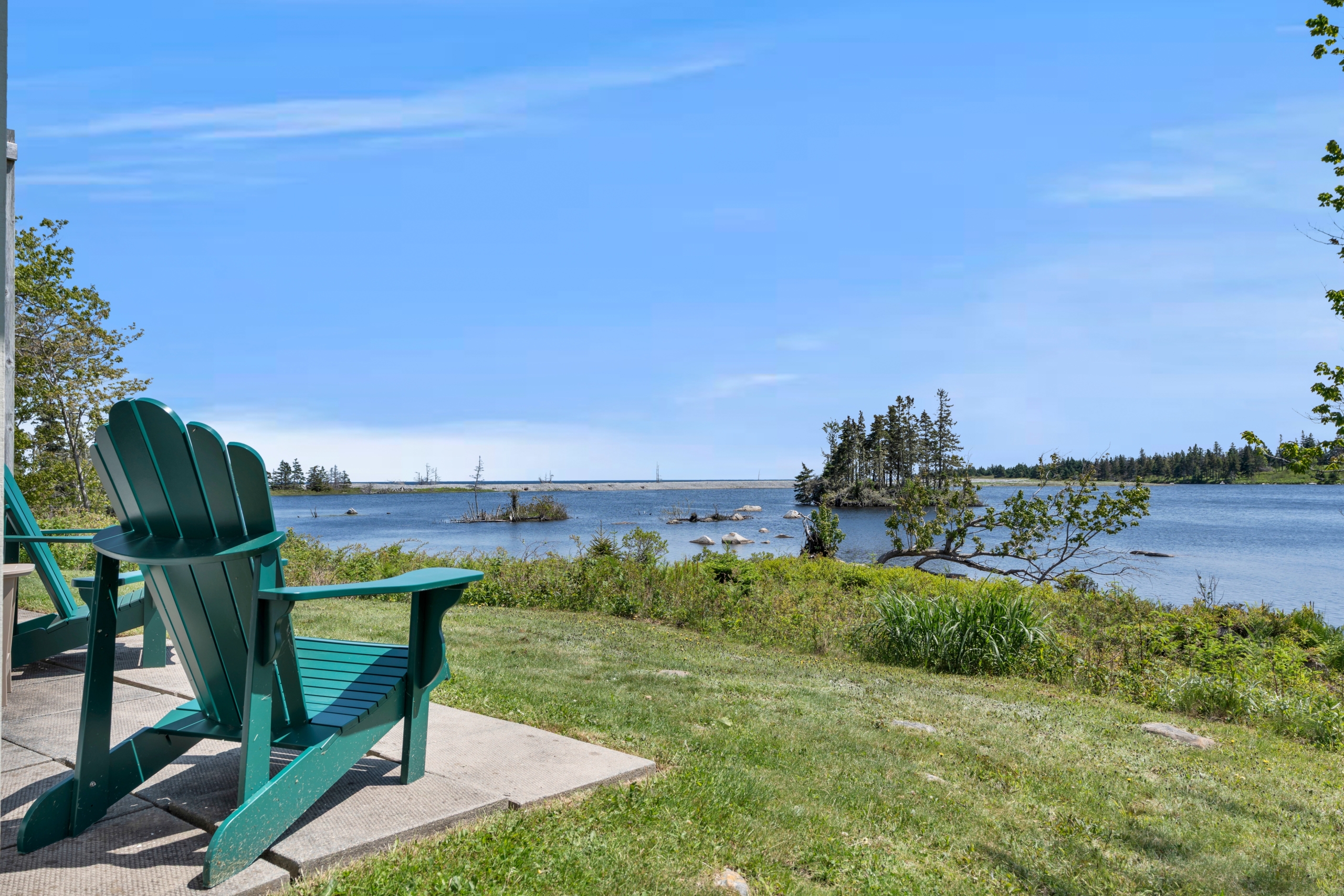 Lakeside Retreat Rooms View