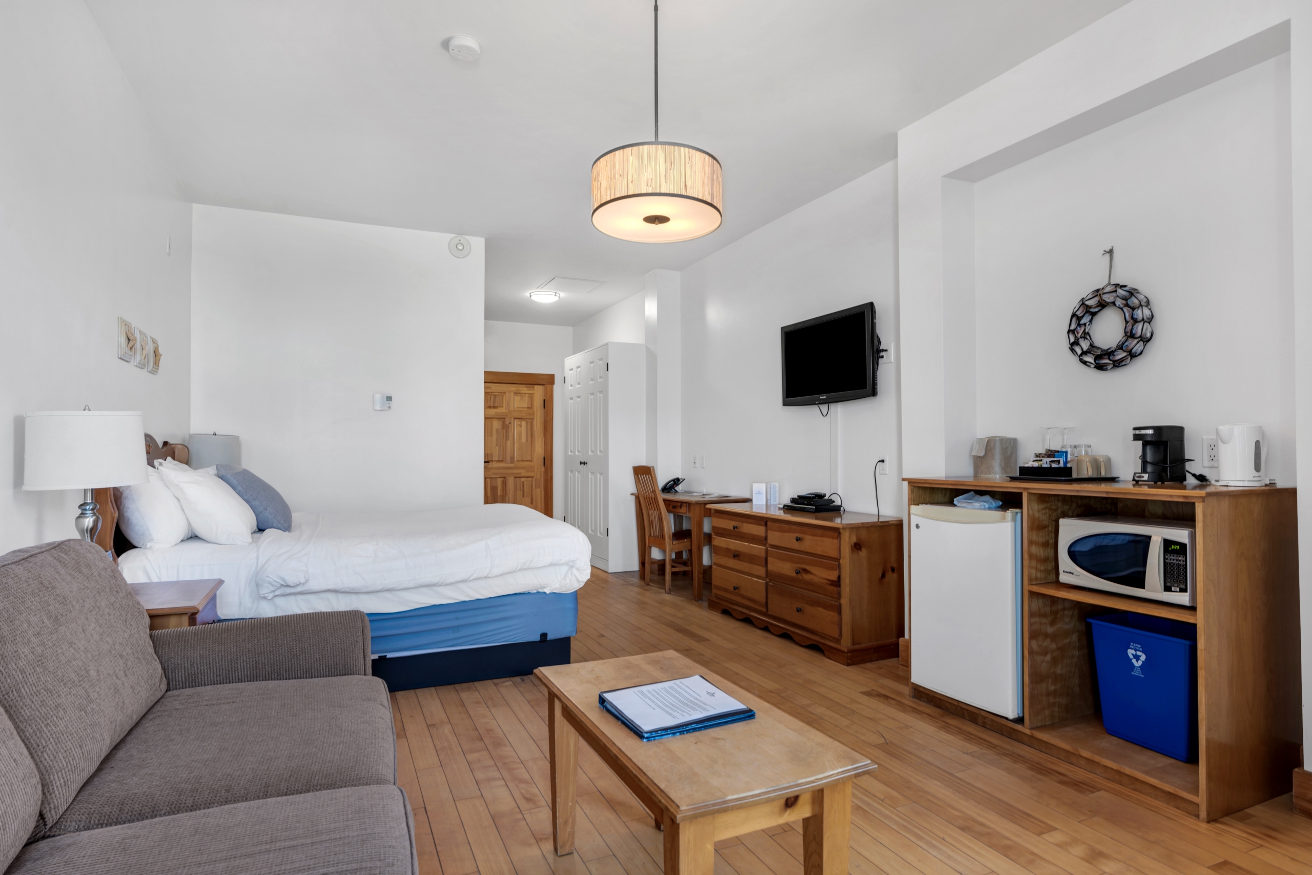 Main Lodge Guestroom Living Area