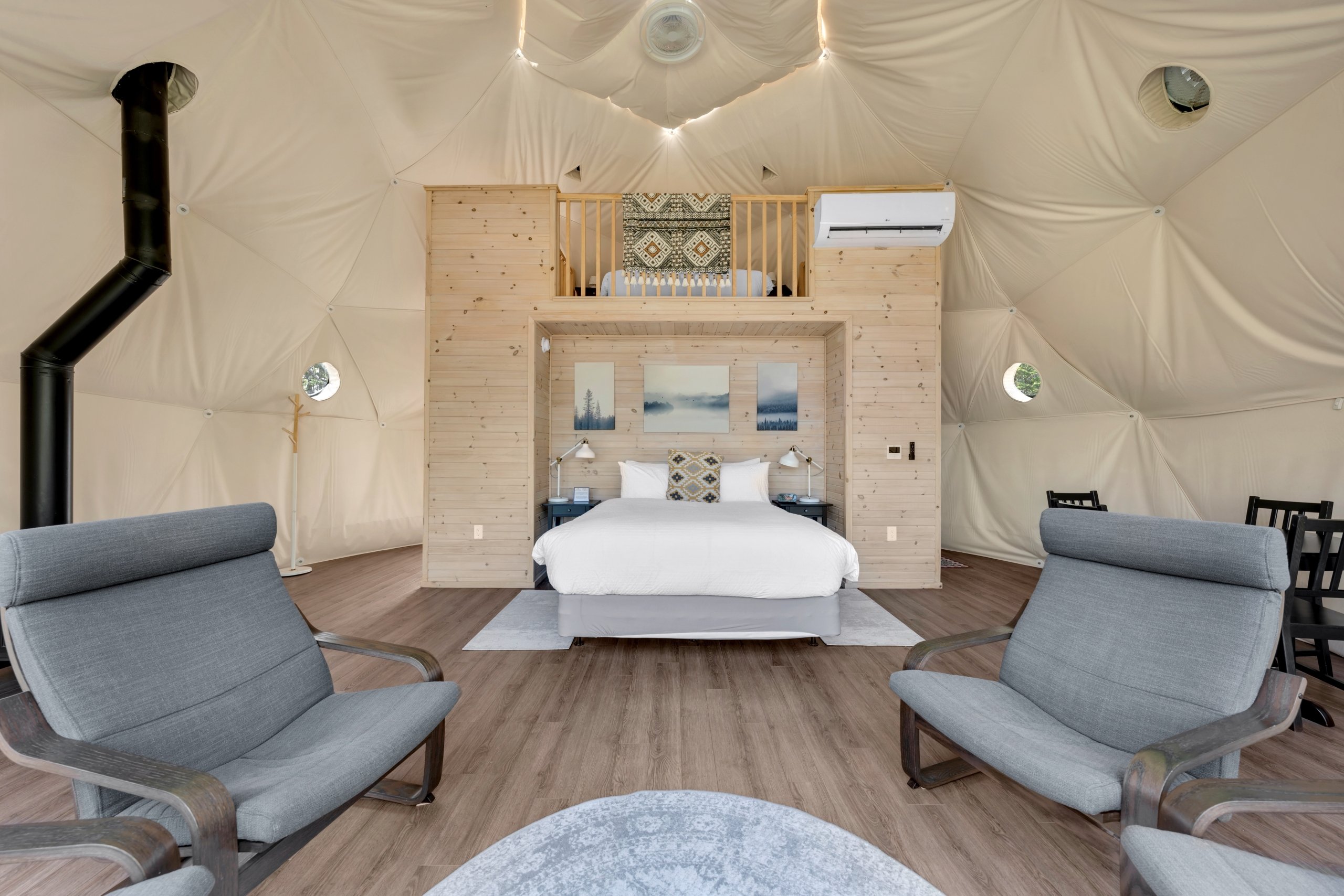 Super Glome Bedroom and Living Area