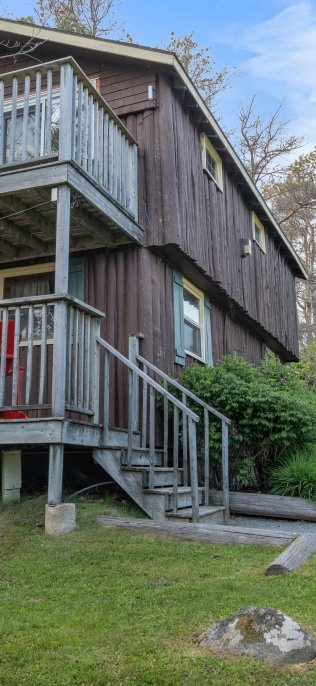 Hilltop Cottage 133 Exterior Front View- Summer 2025