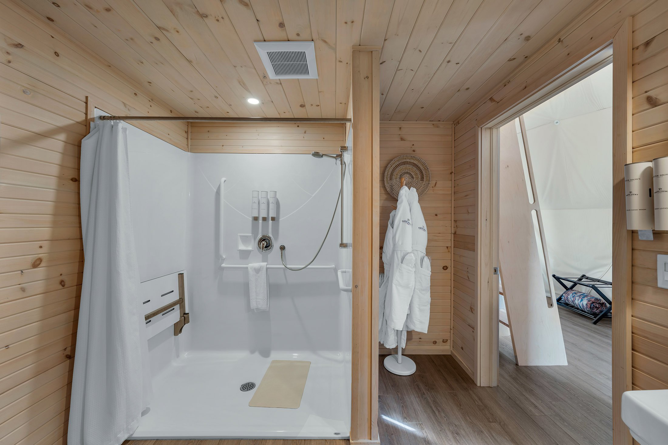 Whitepoint Accessible Glome Interior