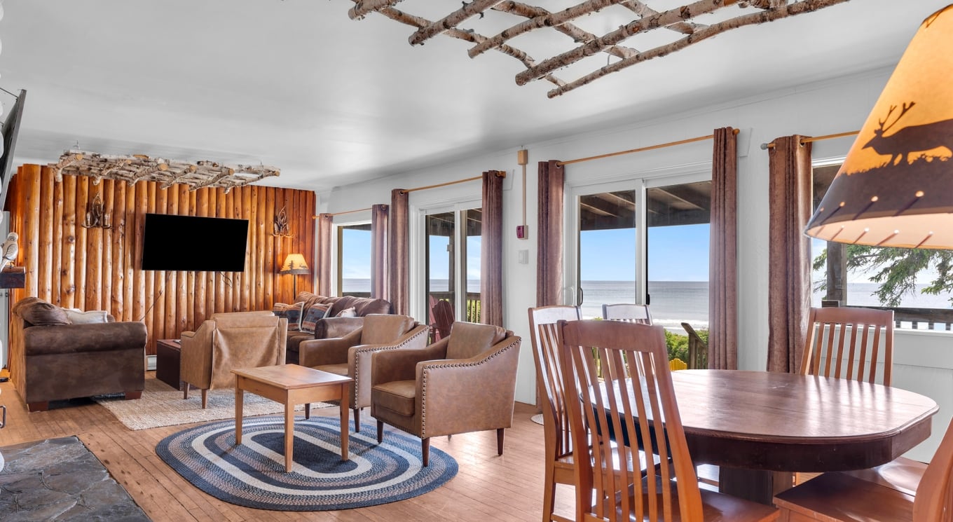 Whitepoint Ocean Lodge Interior
