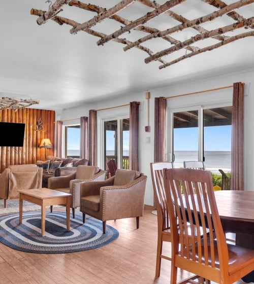 Whitepoint Ocean Lodge Interior