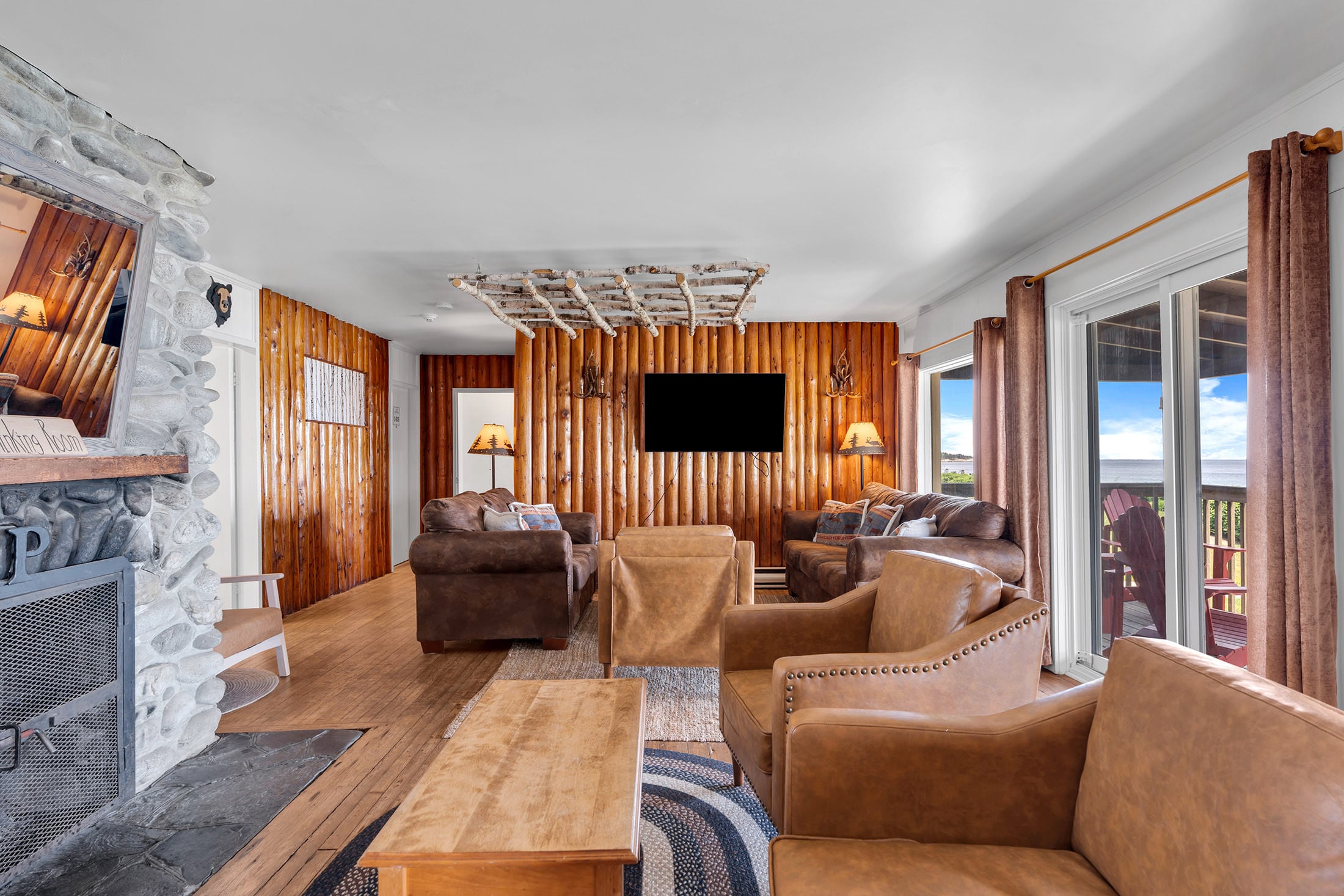 Whitepoint Ocean Lodge Interior