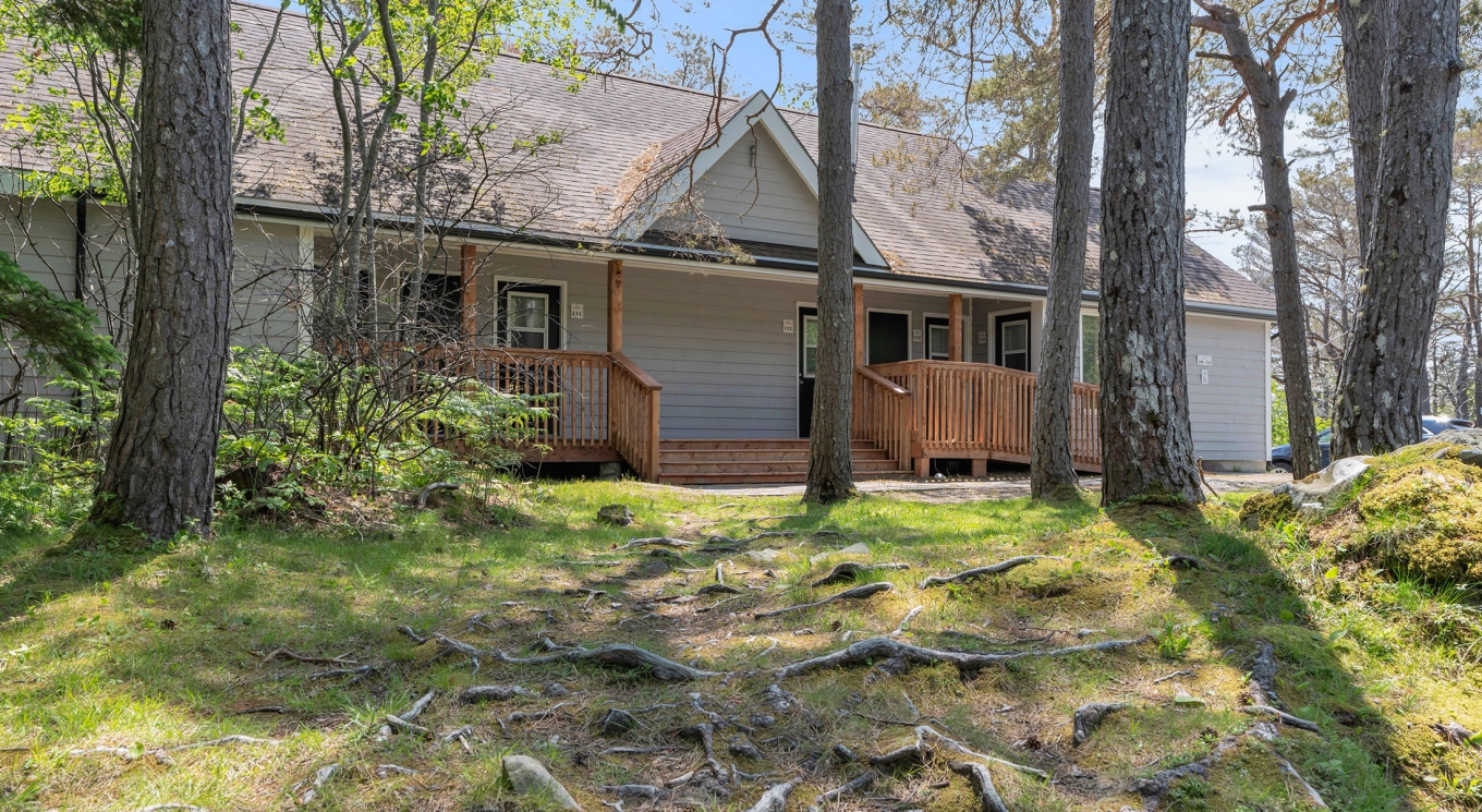 White Point Guest Room Exterior
