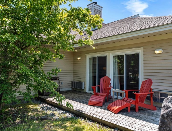 Lakeside Retreat King Room Exterior