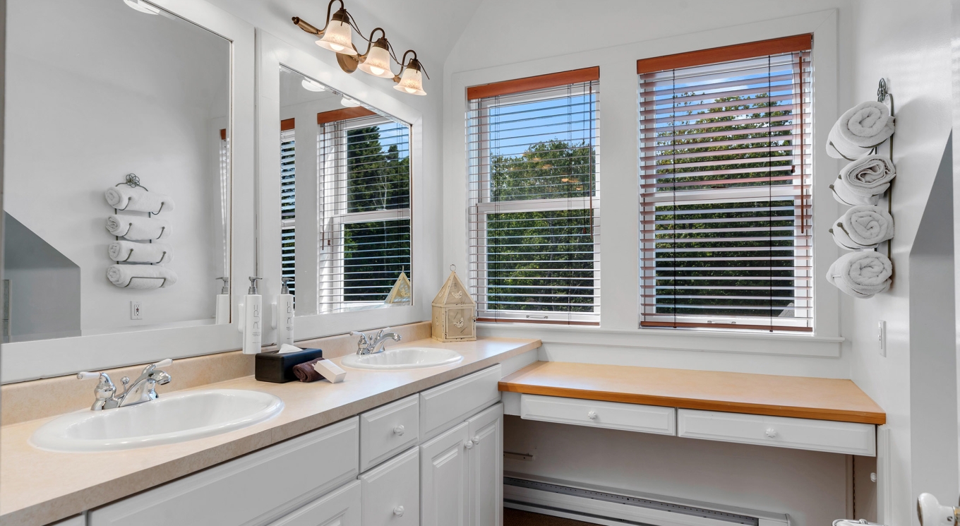 Whitepoint Tidewatch Vacation Home Interior