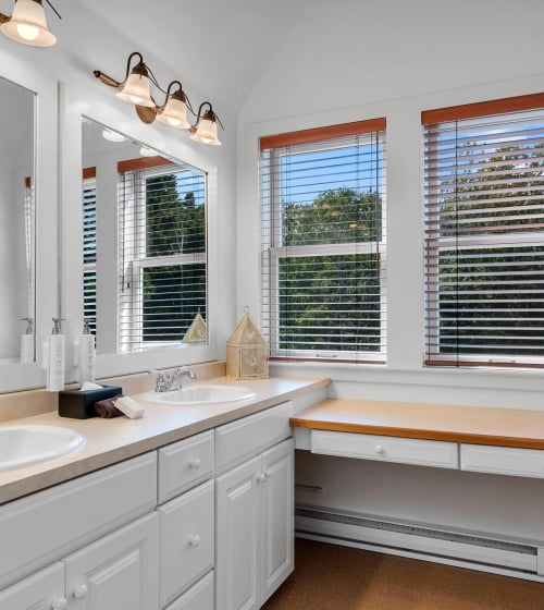 Whitepoint Tidewatch Vacation Home Interior