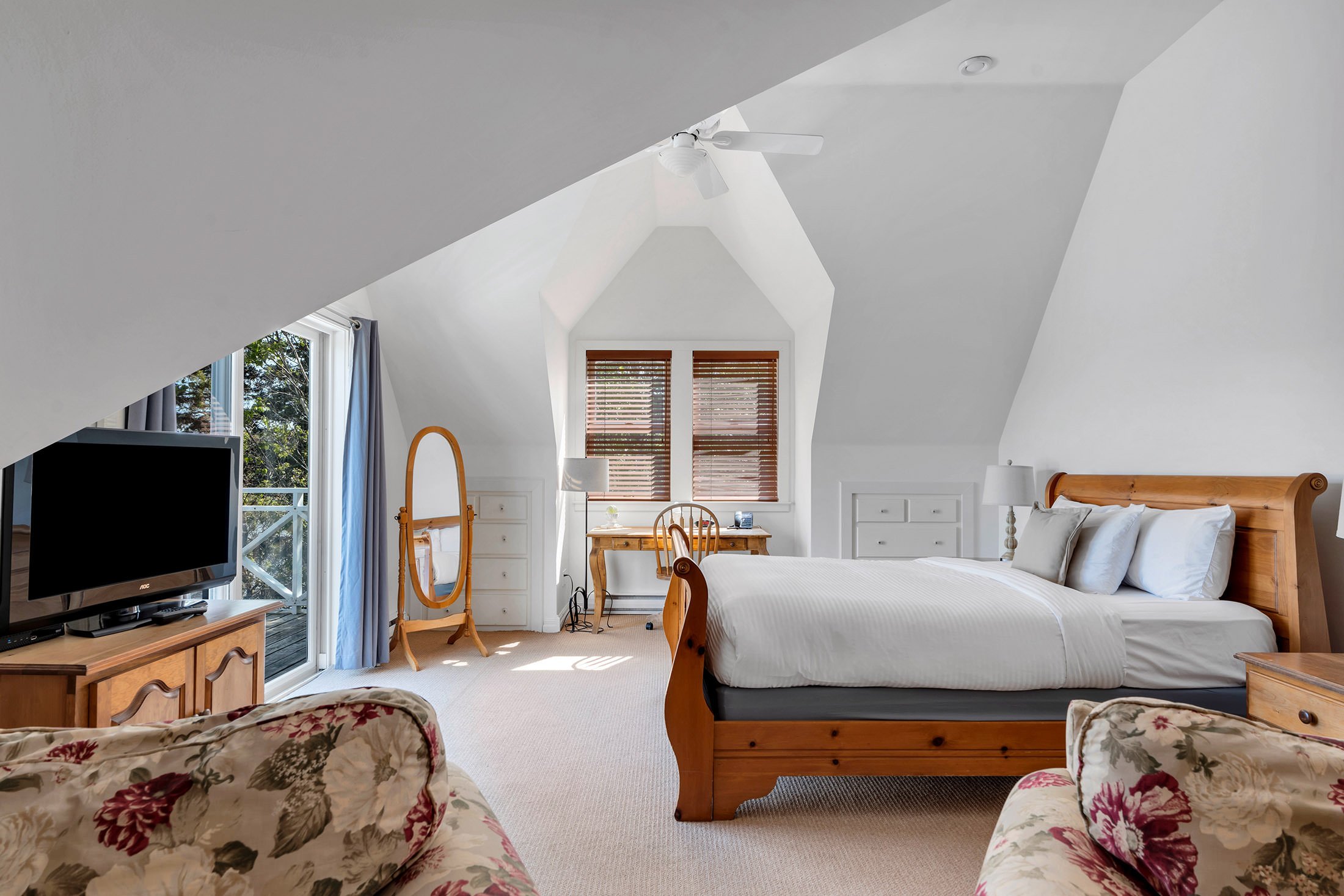 Whitepoint Tidewatch Vacation Home Interior