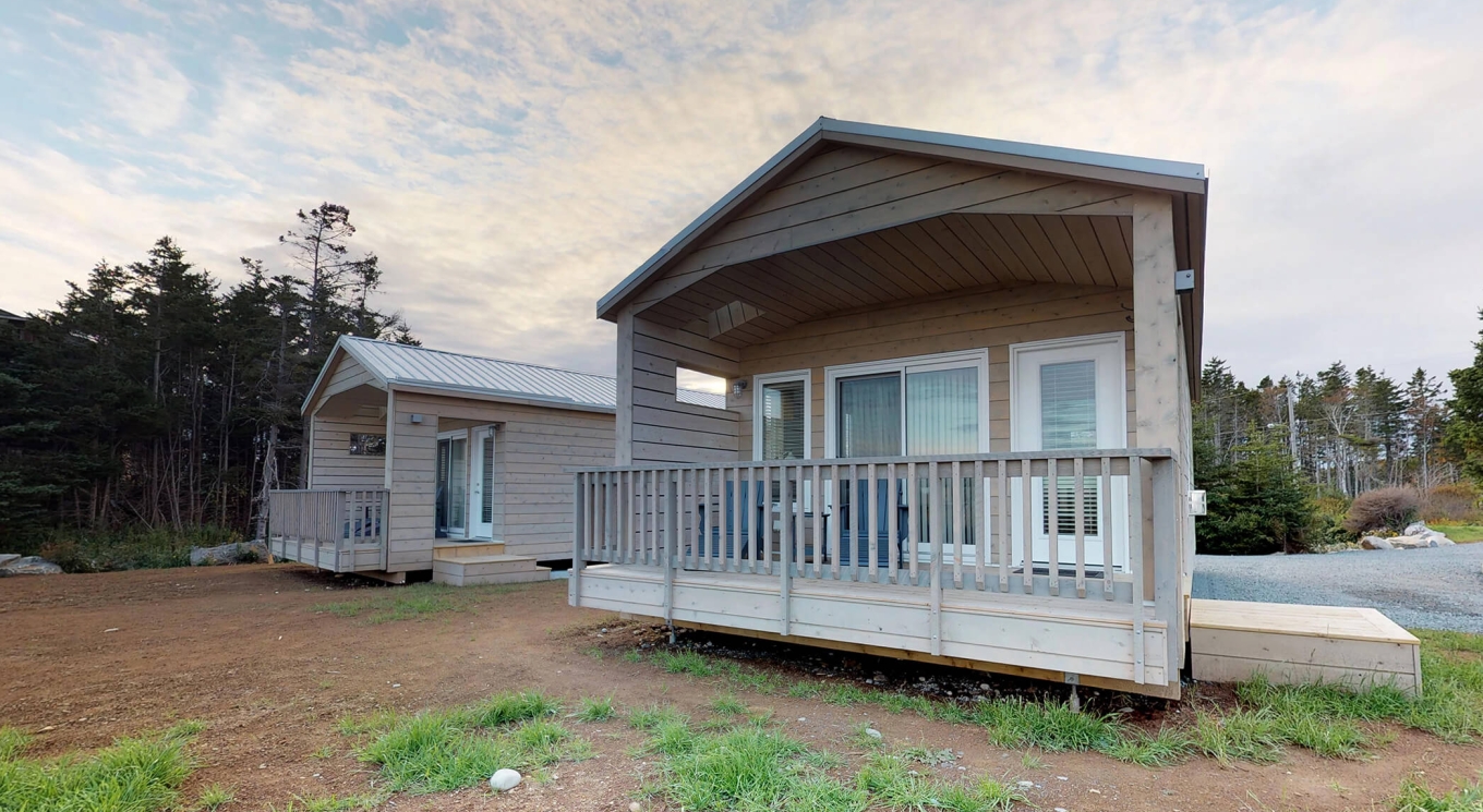 Whitepoint Executive King Exterior