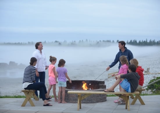 family-making-smores