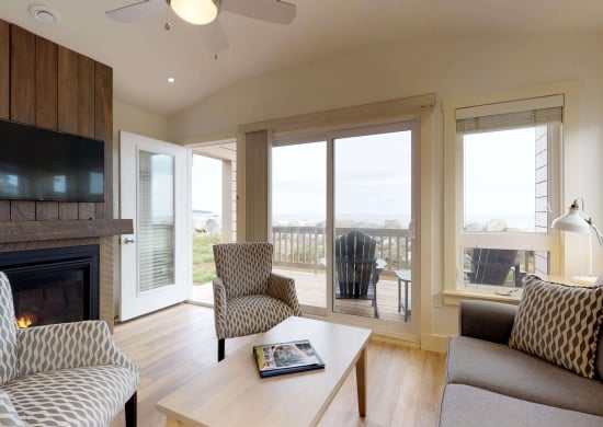 Whitepoint Executive King Interior