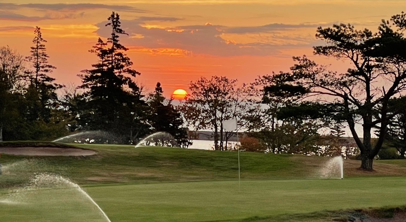 white-point-golf-sunrise